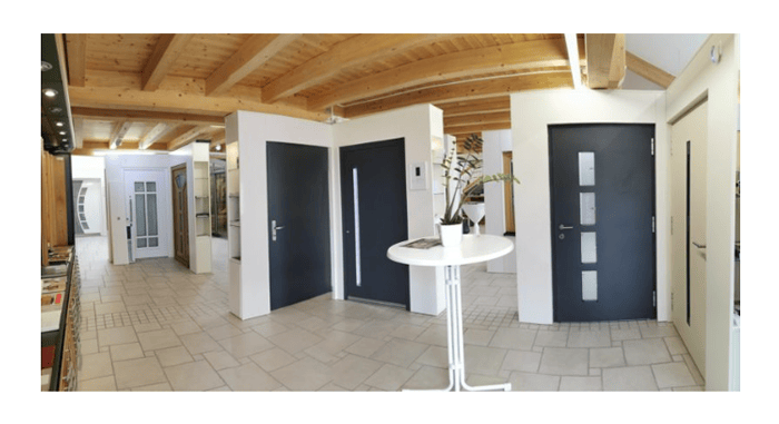 Haustür Ausstellung  bei  Bidingen